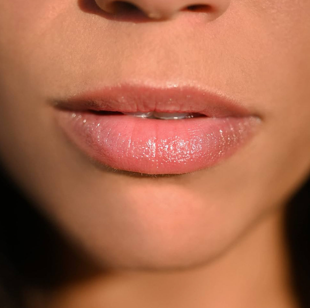 EOS Holiday Raspberry Cloud & Blackberry Bellini Lip Butter (Limited)