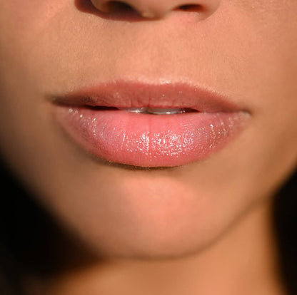 EOS Holiday Raspberry Cloud & Blackberry Bellini Lip Butter (Limited)